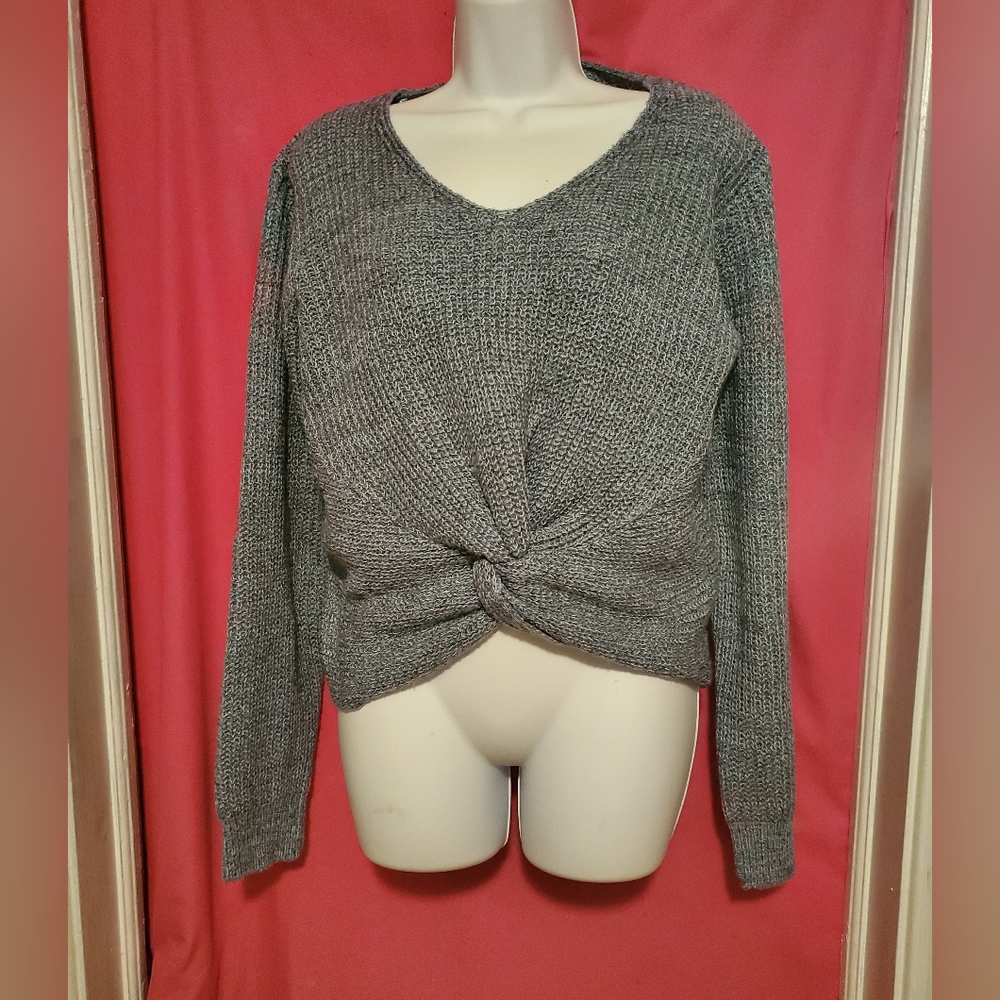 #1121 Woven Heart sweater